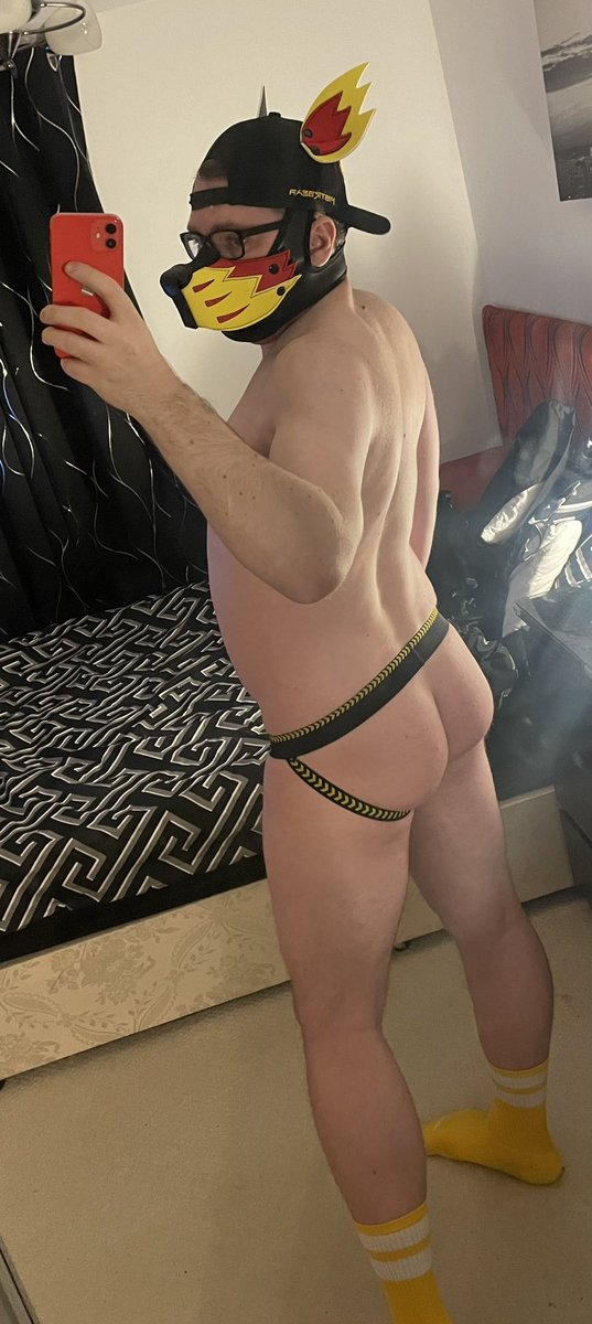 Zyron 🔜 MRW, Folsom Europe, MOG 2k tweet media