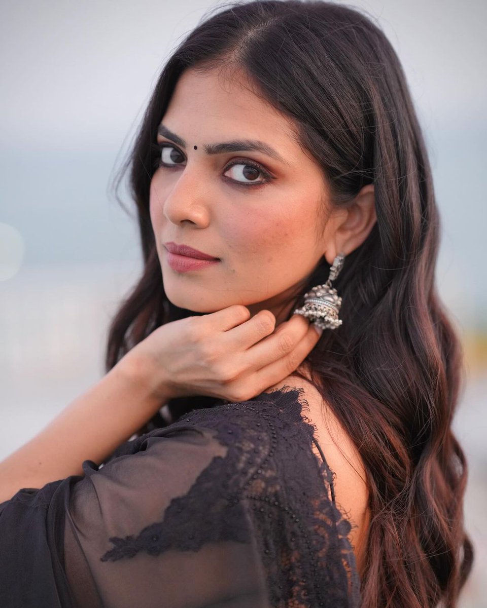 Malavika Mohanan in black 🔥✨🖤 #MalavikaMohanan