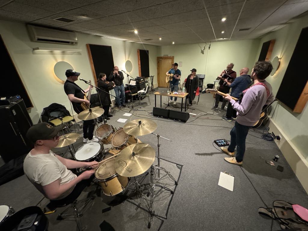 We’ve had an incredible 2 days in @Berkeley2Studio rehearsing for our up coming show at @OranMorGlasgow on Fri. 17th May. 🎟️ Tickets here 👉 bit.ly/RT17thMay-ORAN… We so appreciate all the hard work of our amazing band and our special guests! 🙏❤️This show is going to be 🔥