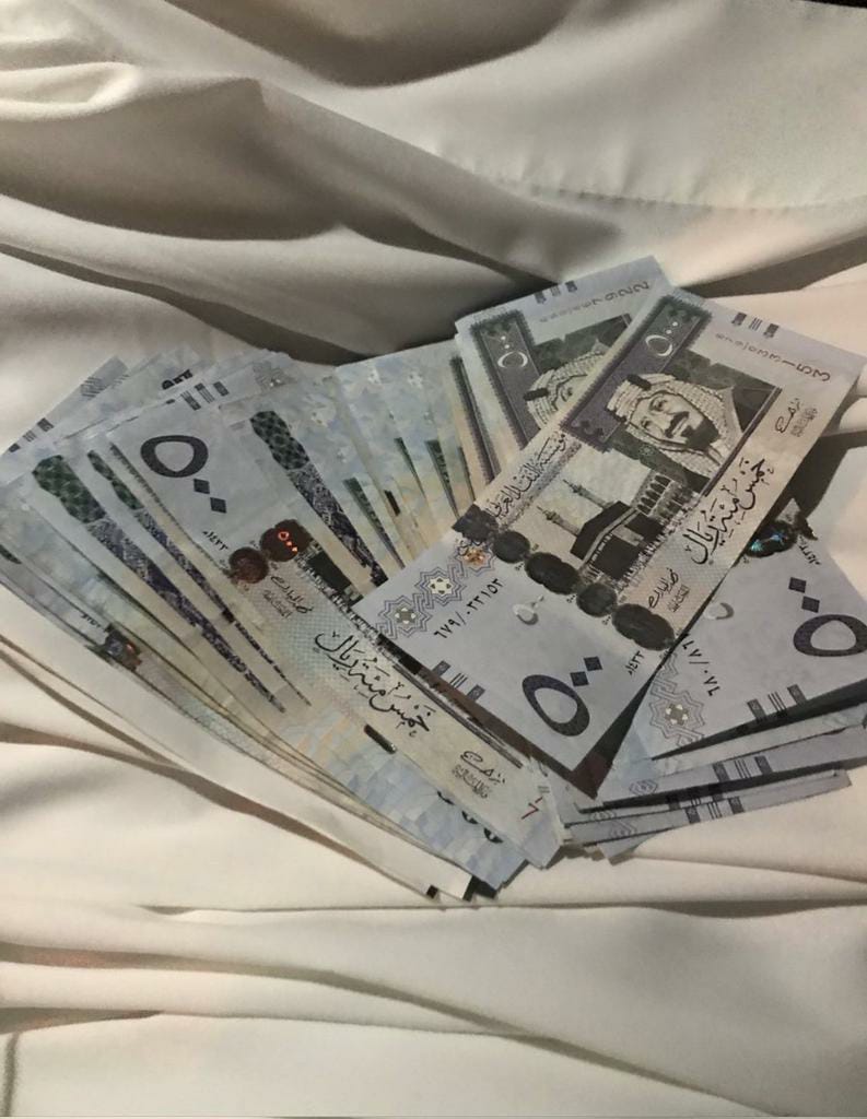 اللي لسا ما فاز معي
SAR 200.000 
الف مبروك ل 4 من متابعيني فقط
ارسل اسمك ورقمك بالخاص 
سحب سريع  ( Apple iPhone 14 Pro)
رتويت واكتب تم بتوفيق للجميع ان شاء الله