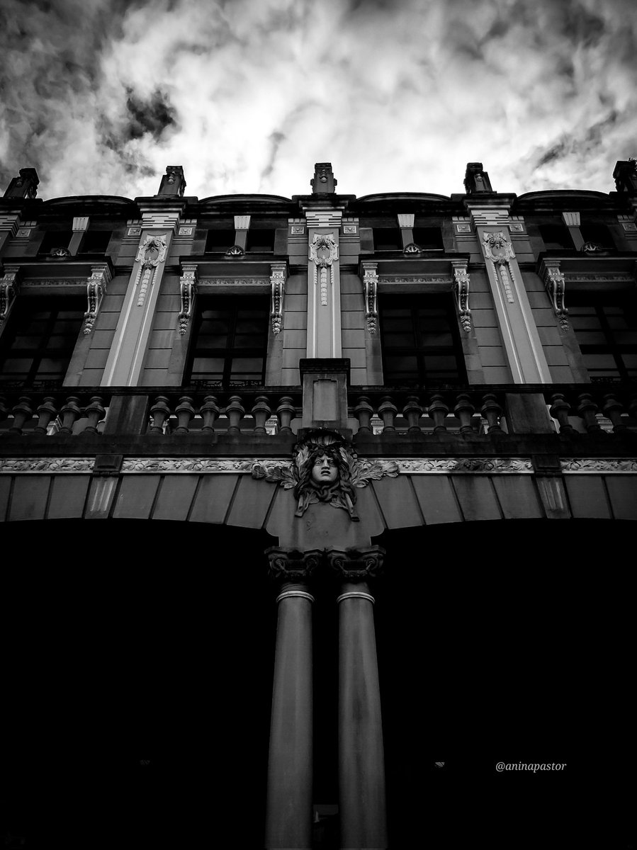 Black And White Ferrol 🖤
(Teatro Jofre 🎭)
#BlackAndWhitePhotography