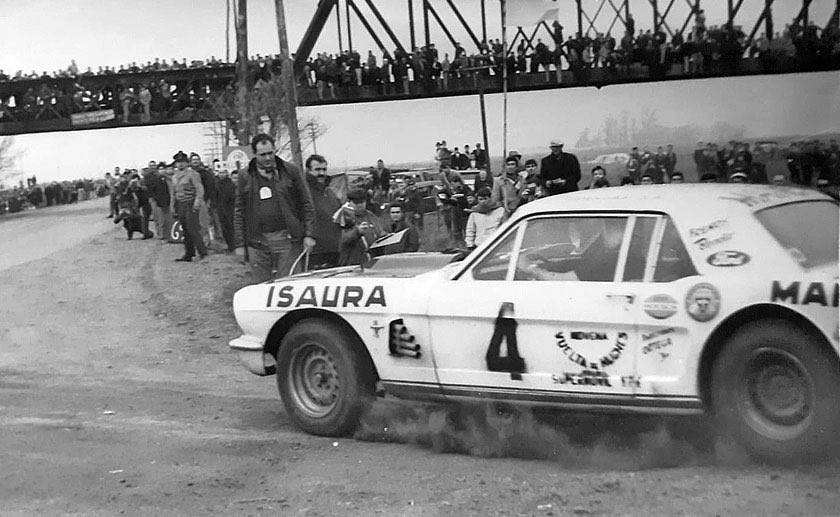 collinomotors's tweet photo. Desde 1967 que no ganaba un Mustang en TC 🐎

Felicitaciones Mariano @mwernerok @fadelracing por el triunfo y gracias por confiar siempre en nuestros productos y desarrollos especiales ⚡️

@actcargentina 
#collino #tc #mustang https://t.co/bqbPprkEi9