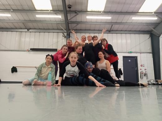 Practicing our evil eyes as we become witches devils and ghosts 😈👻

📸 Ryan McManus

#tamoshanter #FringeFestival #DanceIsForEveryone #adultballet #ballet