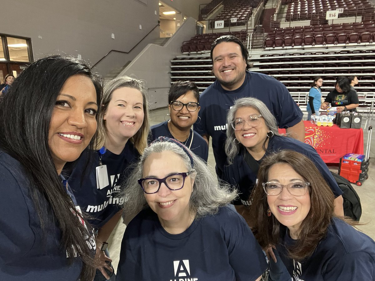Love my ❤️department and the collaboration with my colleagues and volunteers all in to bring our community together.@MrCarmona2016 @DanyaMartinez @PerezEduPage @amarquezaldine @JacquelynKiner @teachbernieb @delgadong94 @slflores77338