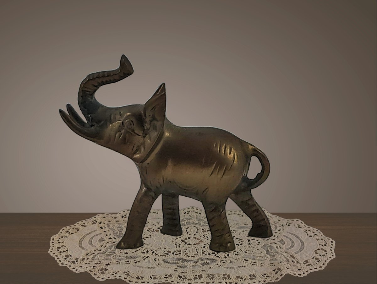 Brass Elephant Figurine, Solid Brass, Good Luck Elephant, Brass Statue, Desk Ornament, Brass Décor, Brass Paperweight, Brass Animal forgottenkeepsakes.etsy.com/listing/164501… #bronze #bedroom #tabletop #brass #goodluck #brassanimal #brasselephant #roomdecor #paperweight