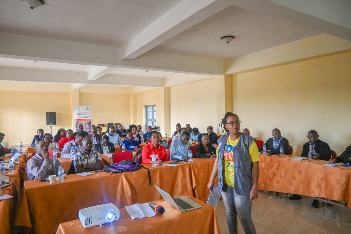 To enhance #Kinyarwanda literacy outcomes for learners through applying Social Behavior Change approaches and activities #USAIDTunozeGusoma in collaboration with @REBRwanda concluded a 2-day training of trainers that will train school leaders & schools executive committee members