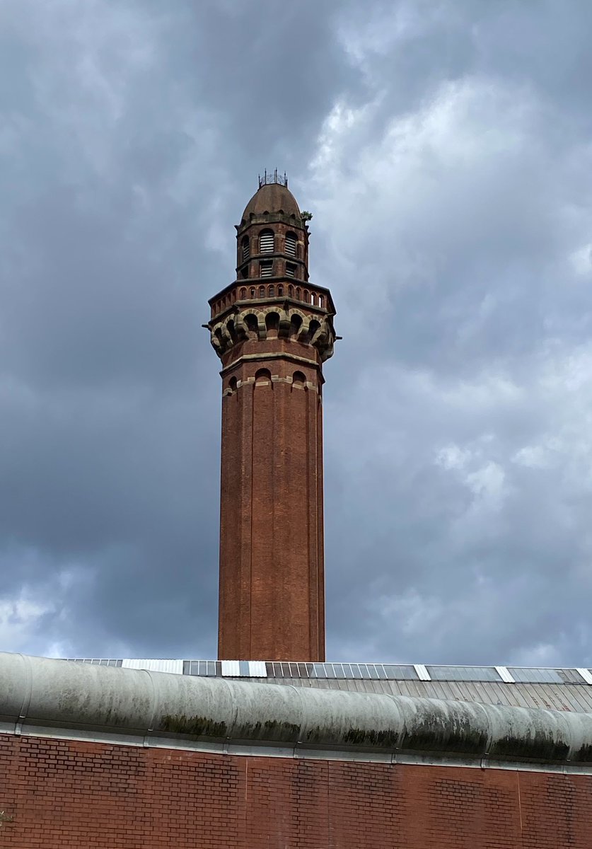 Yesterday it was Blackpool Tower, today Strangeways! Great walking tour today with Ed from New Manchester Walks newmanchesterwalks.com #Blackpool #Manchester #Strangeways #HMPManchester #walkingtours @PeopleofMCR