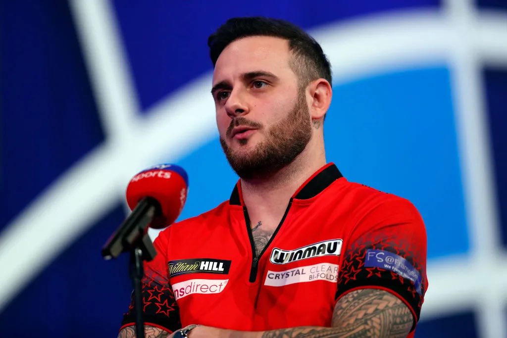 𝗖𝗨𝗟𝗟𝗘𝗡 𝗜𝗡𝗧𝗢 𝗧𝗛𝗘 𝗦𝗘𝗠𝗜 𝗙𝗜𝗡𝗔𝗟 🎸🎯🔥 Joe Cullen is into the semi final in Austria after averaging 104 in a 6-3 victory over Gian van Veen!