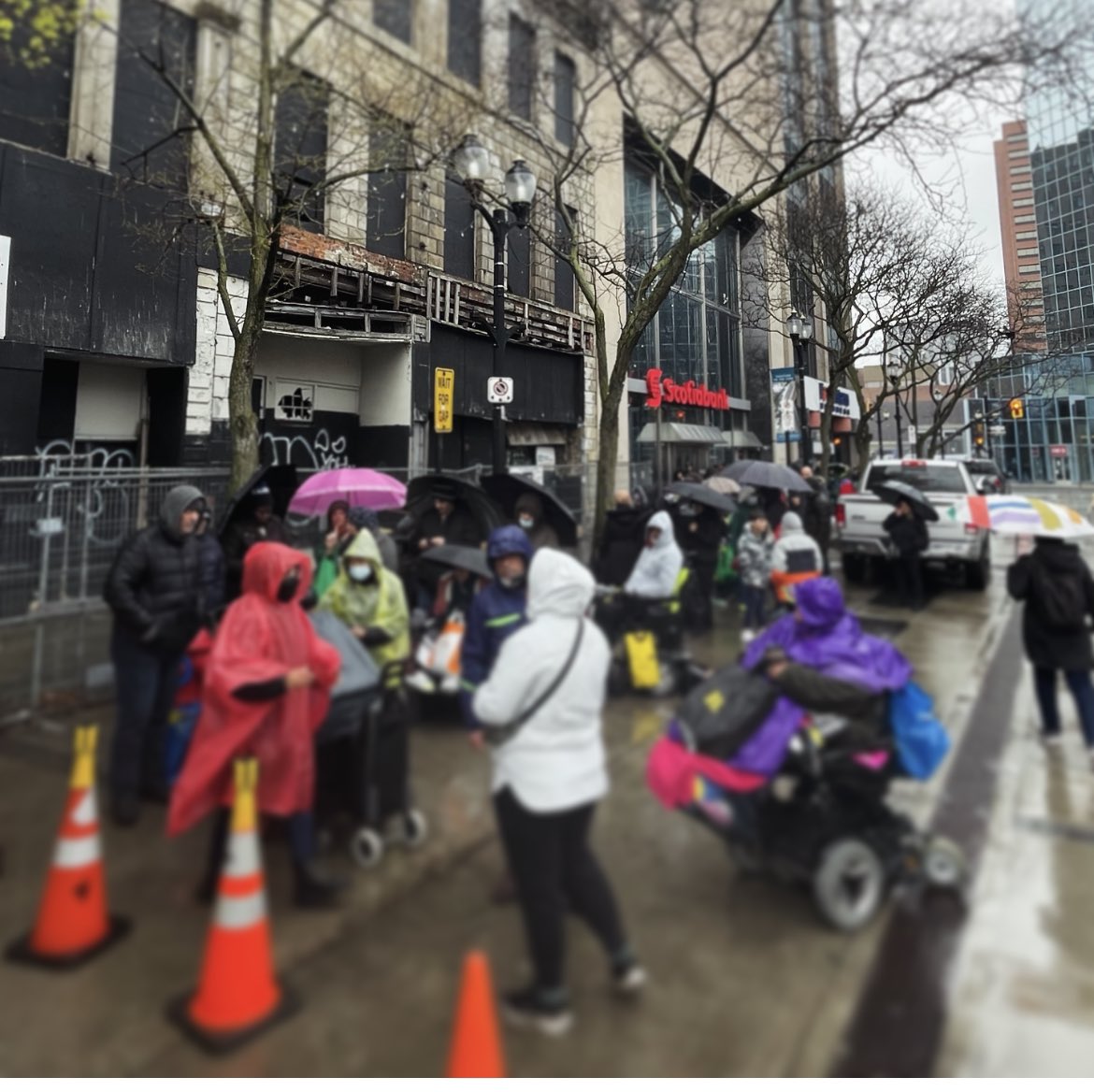 Even in the rain at Gore Park Line for people experiencing hunger and homelessness there is joy. A man in a wheelchair told me earnestly he found a quarter on street but it has teeth marks in it. He then burst into a big smile and told me it's 'Bitcoin' #HamOnt #Onpoli #cdnpoli