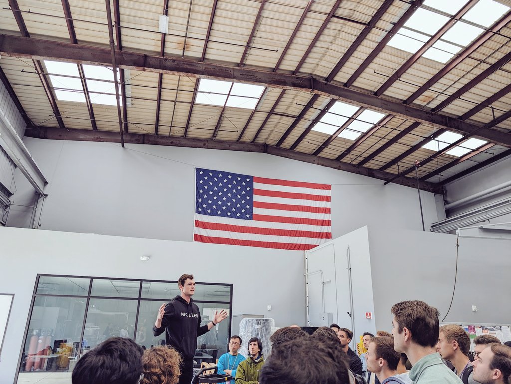 'Your American flag needs to be at least this big.' @Molten_Ind co-founder @Caleb_C_Boyd dropping knowledge on 🇺🇲 manufacturing of clean graphite and hydrogen for the 5050 cohort.