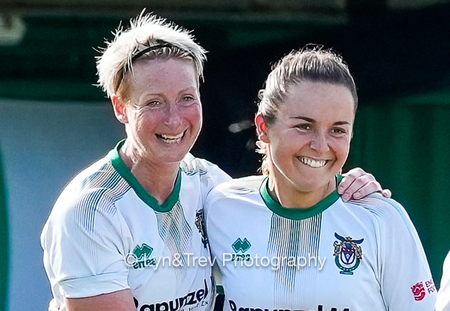 And the good times just keep on coming with the @rocks1883 ‘Rockettes’ winning 5-1 at home against @HerneBayWomen Match shots now on Flickr: bit.ly/3efRCga