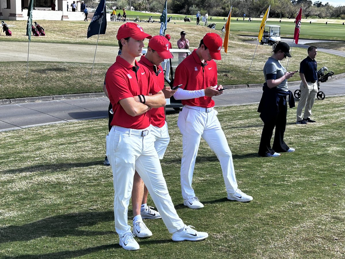 #TERRITORIALCUPSERIES UPDATE:

#ASUSunDevils (1st) hold a 36-shot advantage over #ArizonaWildcats (8th) heading into Sunday’s final round of #Pac12Golf Championship.

#BearDownArizona