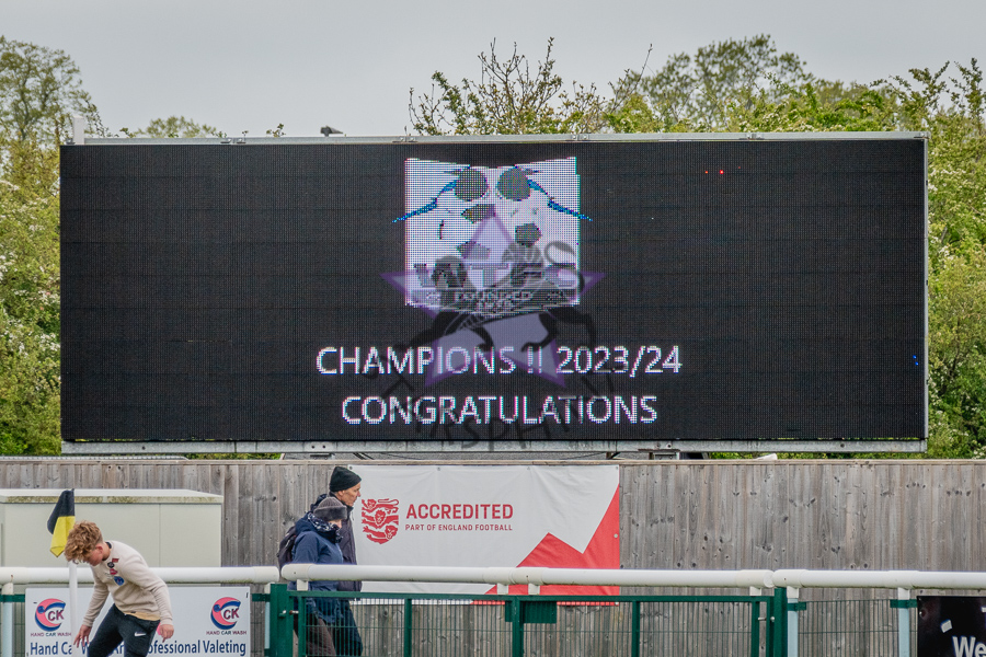 Pics from yesterdays final @SouthernLeague1 match which saw @WimborneTownFC crowned champions at @MELKSHAMTOWNFC are available at starsphinx.com/season-2023-20… @swsportsnews @NonLeaguePaper @NonLeagueCrowd @TonyIncenzo @Ollie_Bayliss @67_balti @FswMedia @localfootball21