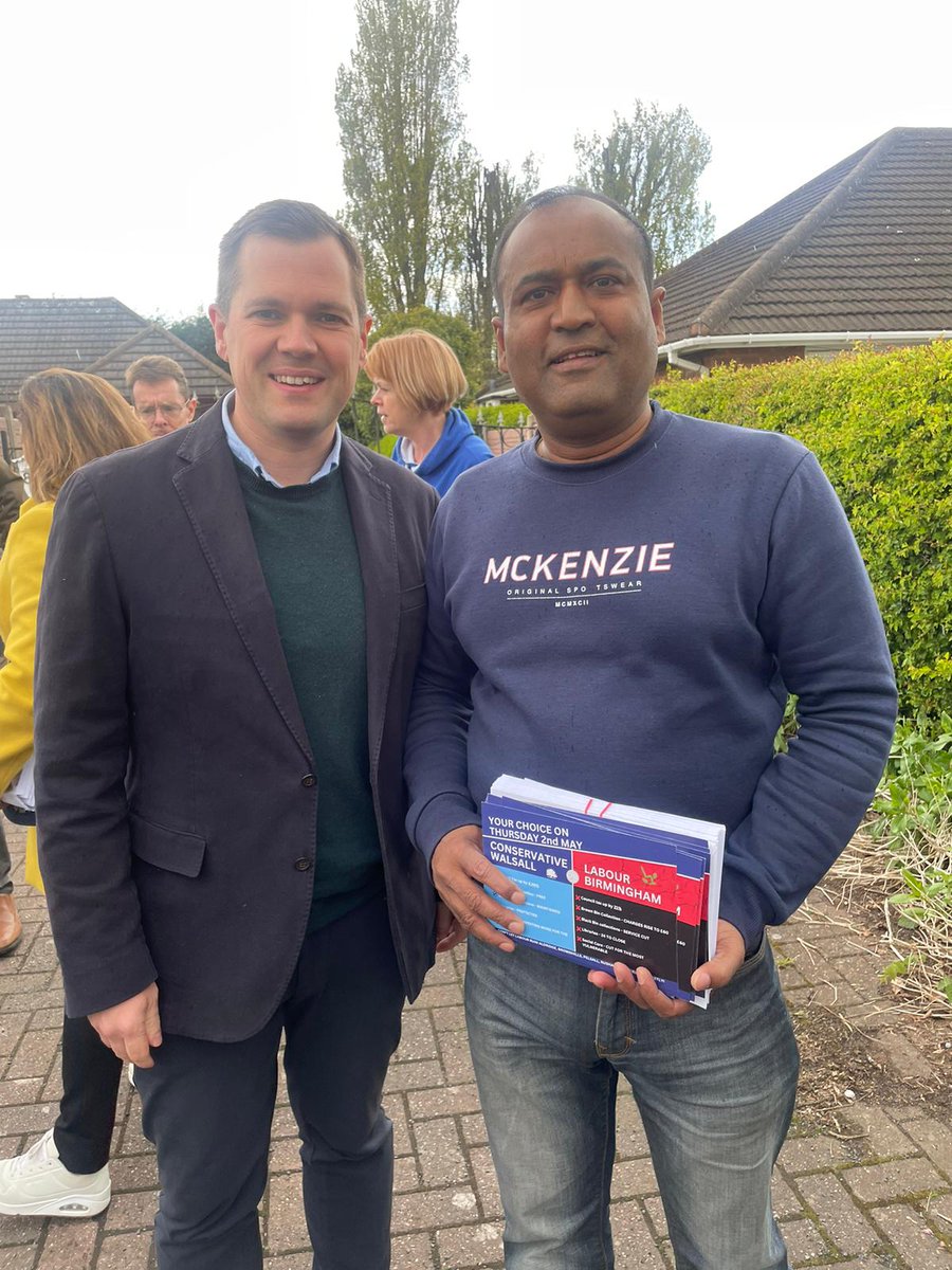 Ending the day with a session in Aldridge- Brownhills. Great to meet <a href="/RobertJenrick/">Robert Jenrick</a> <a href="/A_JRichardsonMP/">Angela Richardson MP</a> <a href="/Mike_Fabricant/">Michael Fabricant 🇬🇧🇺🇸🇮🇱🇺🇦</a> and my dear friend <a href="/morton_wendy/">Wendy Morton MP</a>. We are all working hard to get <a href="/andy4wm/">Andy Street</a> elected this Thursday. Vote Andy! <a href="/RaajShamji/">Raaj Shamji 🇬🇧</a>