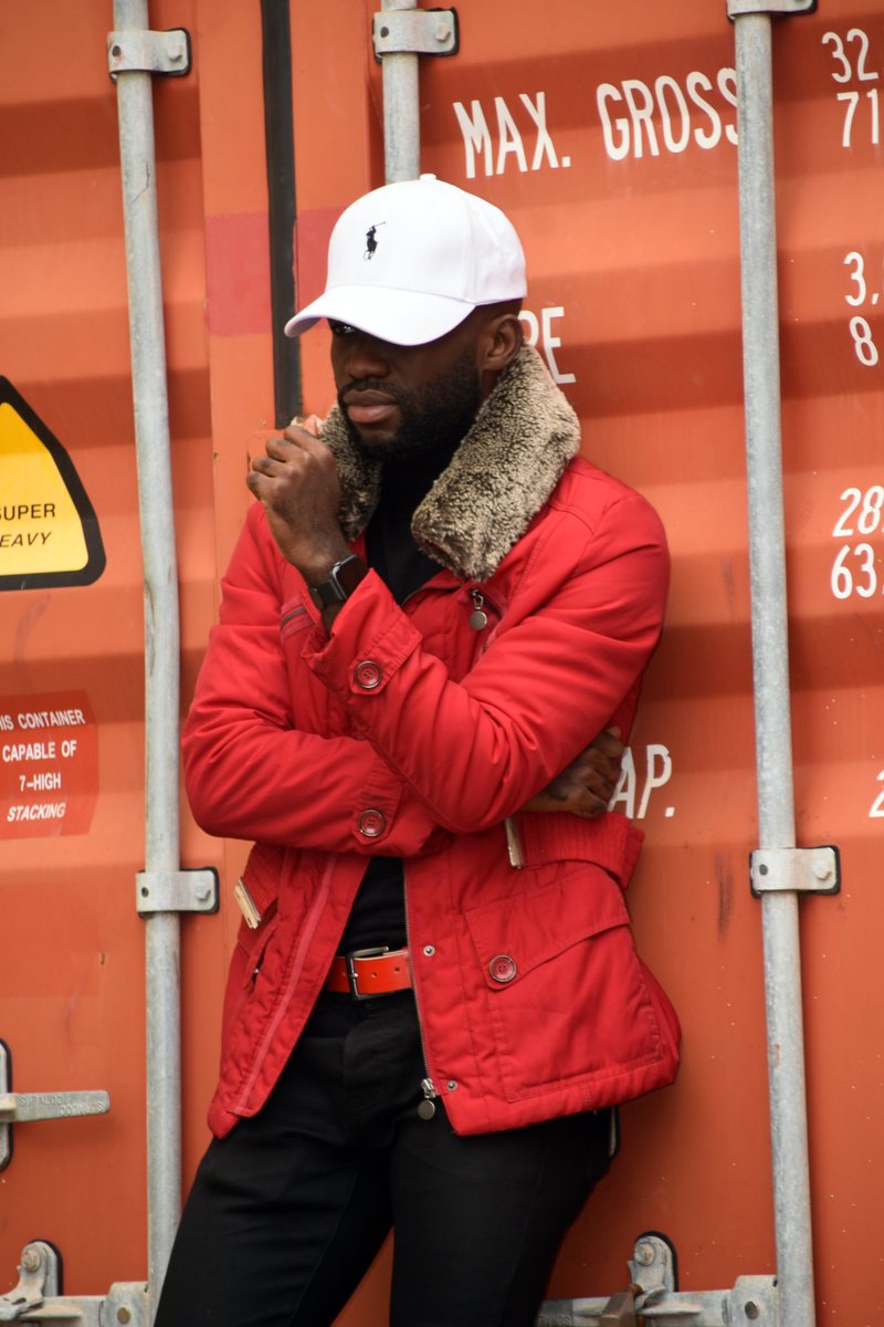 matmbane56's tweet photo. Face à l’adversité la Résilience demeure un élément formateur pour l’Homme, au bout duquel il en sort grandi

#fashionblogger #menstyle #streetwear https://t.co/SLRffWgjqD