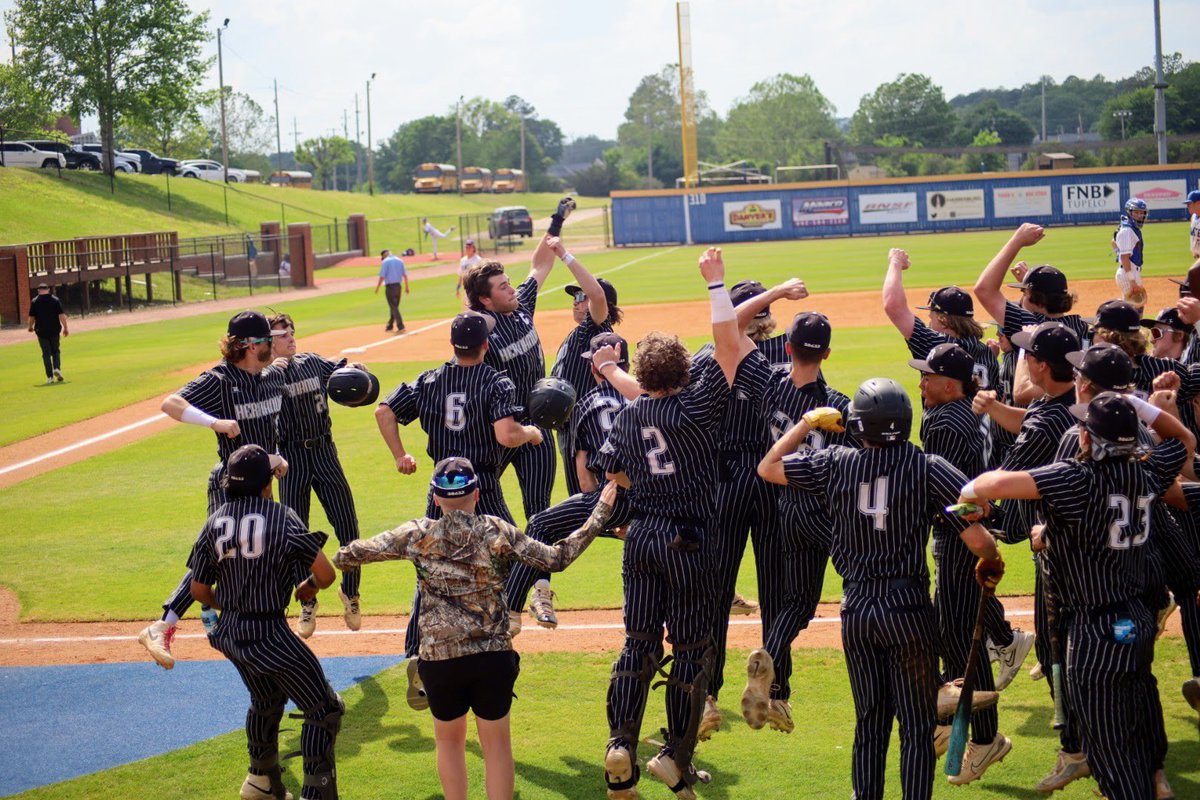 Taylor Karr tweet media