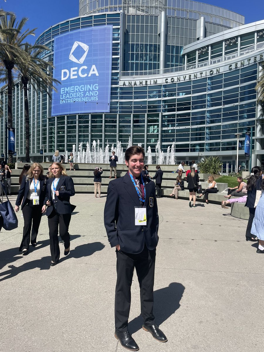 Mr. Kanaley tweet media