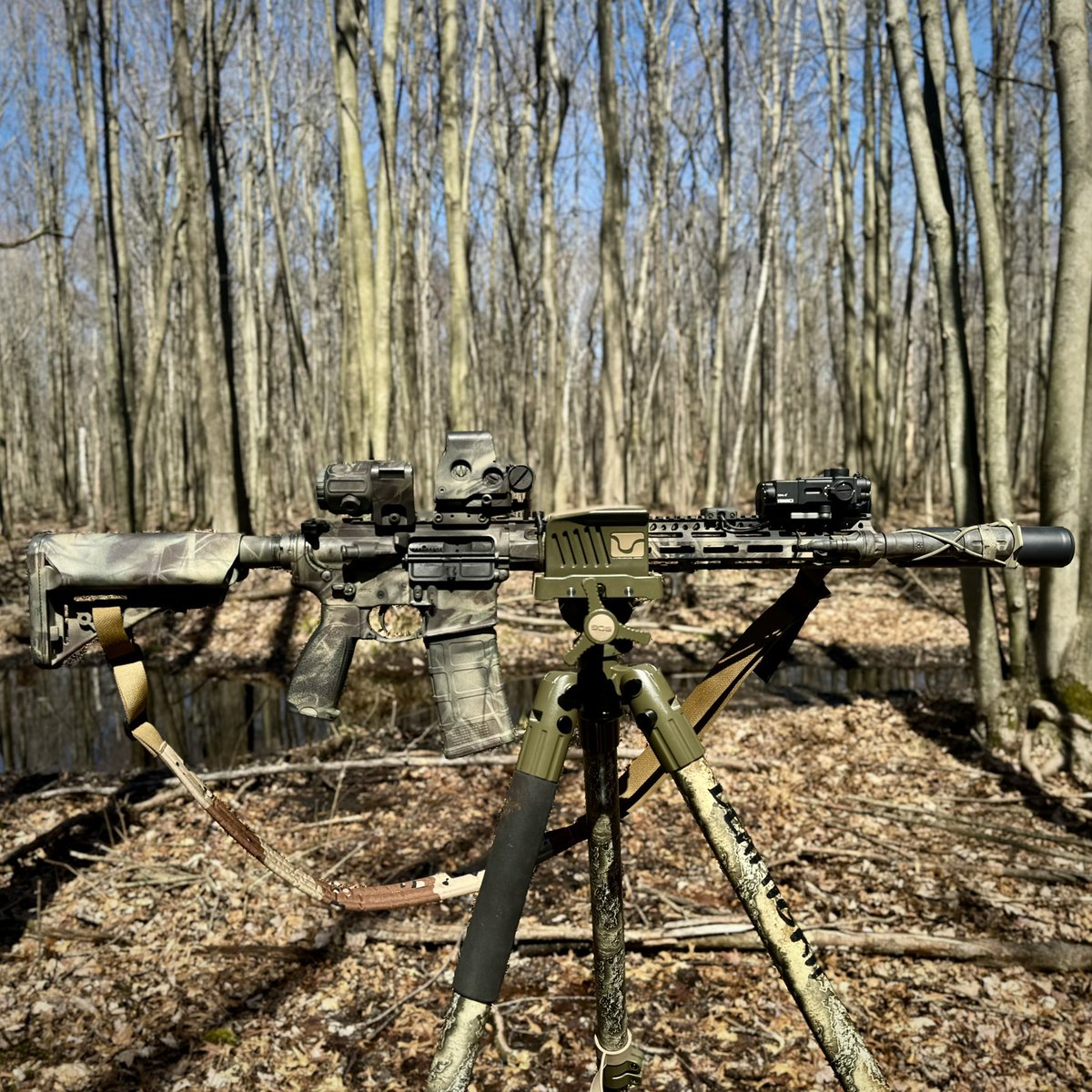 ' BOG Hunt DeathGrip tripod that I picked up from @brownellsinc has been a life saver. I use this thing all the time now.'

📸 by @the_adam_jagger

#brownells #BOGGear #tripod #buildbetter