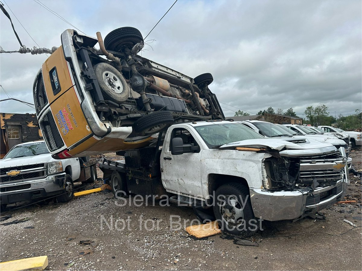 SULPHUR, OK: Bad damage from the powerful tornado that came through town last night. Many businesses and homes have been destroyed #okwx