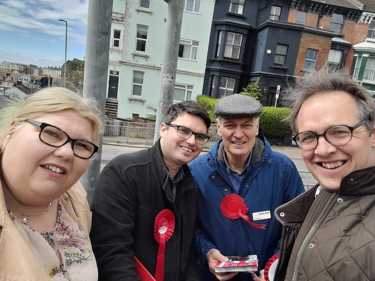 Myself and @ClarkeFrazer had a great time out helping @HastingsRyeLab candidates @JamesMT75 & @timjcshand today ahead of the local elections there! - There was a real buzz on the doorstep! #SussexisLabour