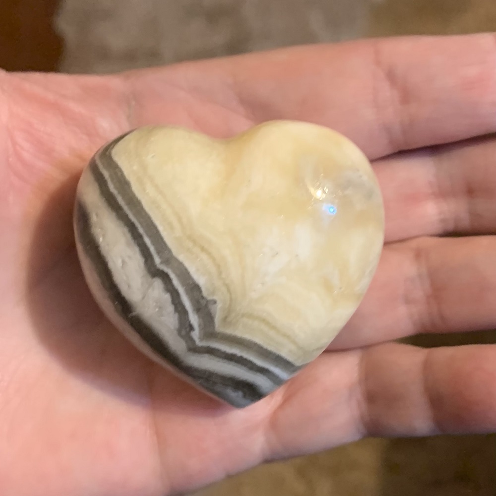 I picked this up on my trip back home to #NewMexico. It's much heavier than it looks. I love the marbling in the stone and it looks great on my desk.
#coolstuff