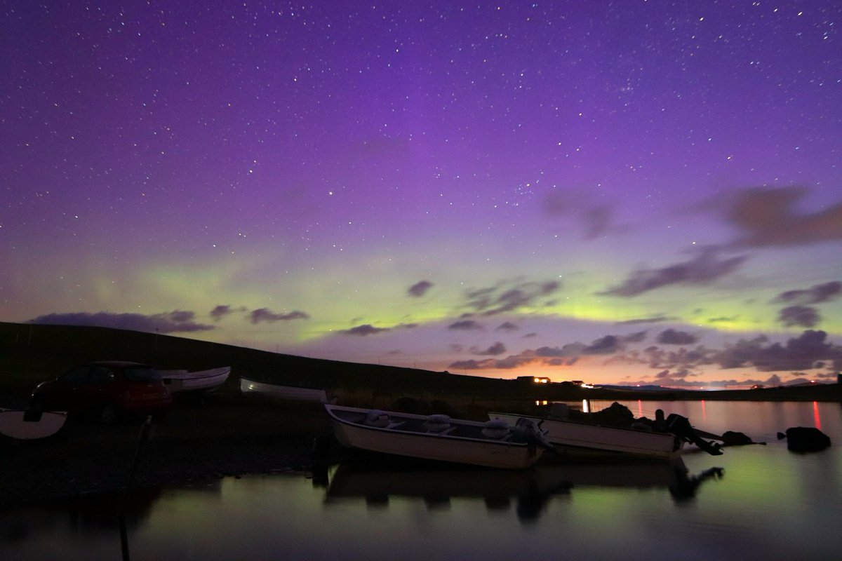 A perfect calm night last night here in Shetland, some great reflections on the loch and added bonus of the Mirrie Dancers again.