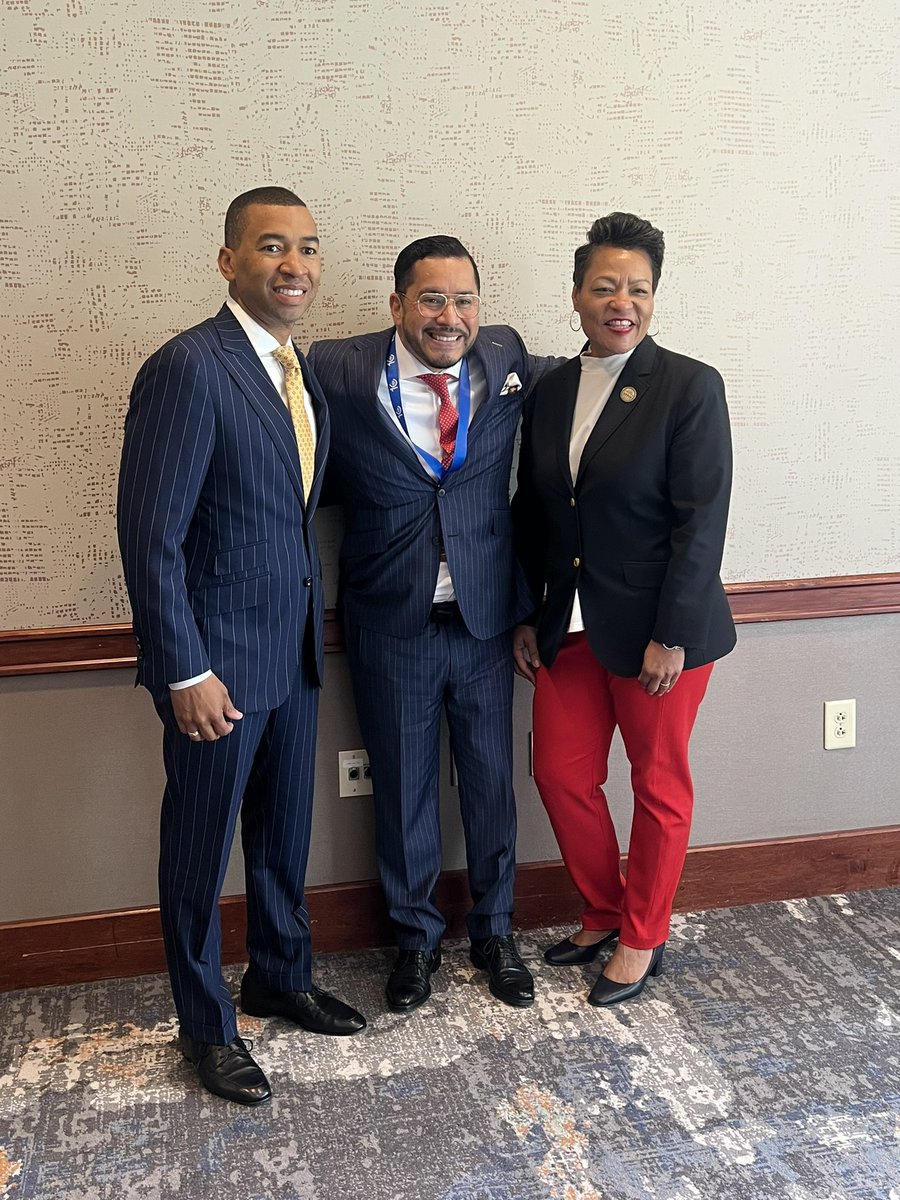 Grateful for the opportunity to attend the @OurMayors AAMA Conference in Atlanta. Engaging in meaningful discussions and forging impactful connections, all in the spirit of progress and unity. Here’s to paving the way for a brighter future together!