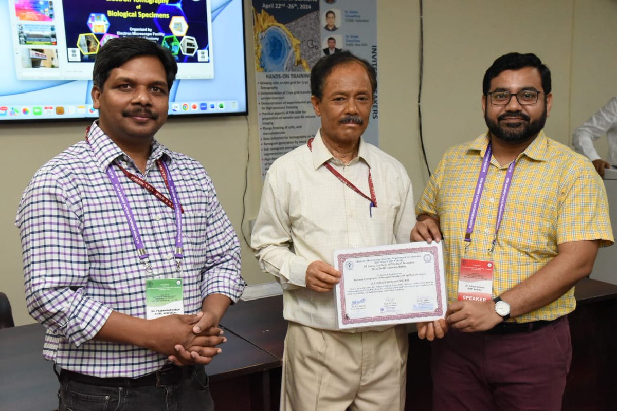 tofayel_ahmed1's tweet image. Back in Kolkata now after the successful completion of the @aiims_newdelhi cryo-tomography workshop. Superb organization by AIIMS, New Delhi Electron Microscope facility. My eyes are now full of dreams to create a center like AIIMS back home.