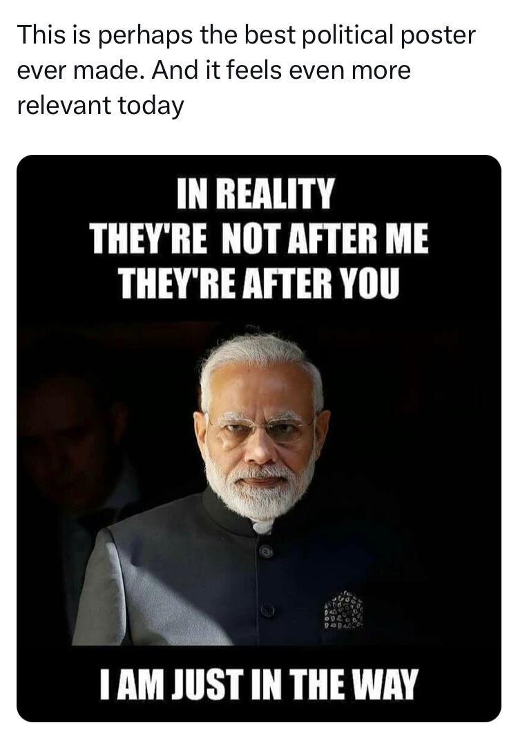 Xutiye Bhakt ek dusre ko darate hue😂