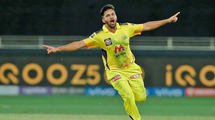 Take a bow Shardul, what a spell  this is, tough tough conditions and containing someone like Klaasen is just insane stuff #CSKvsSRH #CSKvSRH #ShardulThakur