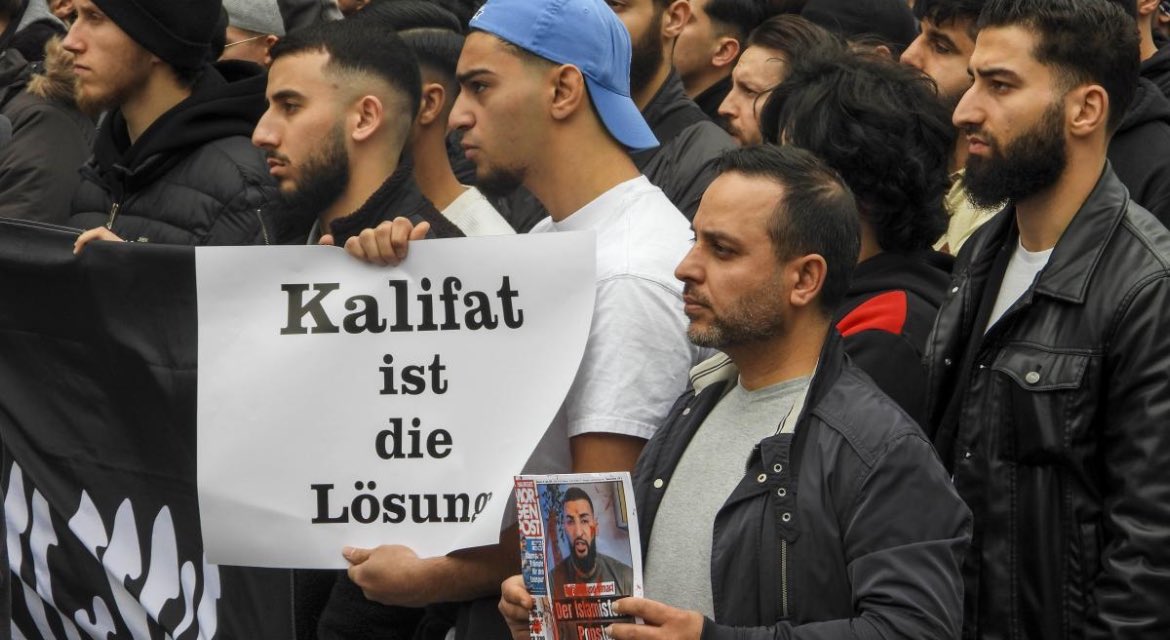 Ist den Deutschen eigentlich klar, in welcher Lage sie sich befinden? #Kalifat