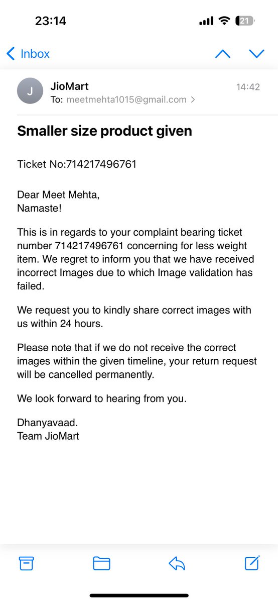 Meet_Mehta's tweet photo. @JioMart I ordered 6 B1G1 packs of 725ml lifebuoy handwash but got packs of 675ml
I am raising request for the last 2 days on the app but no solution &amp; photos are not uploading due to size constraints
Solve the issue
Clear cheating by @JioMart @jagograhakjago @letsblinkit https://t.co/Jd73pHgMR1