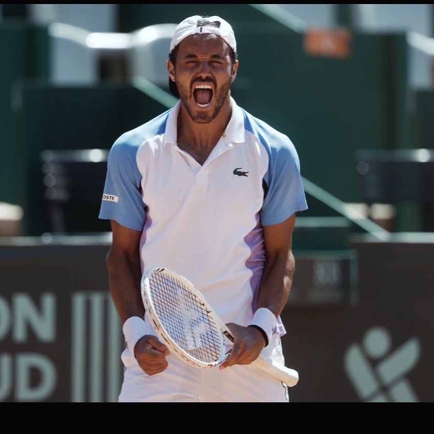 Merci à l’open du pays d’Aix pour l’invitation et @arnaudclement pour la WC. De retour sur les courts 5 semaines plus tard. LET’S GO 🐺🔥