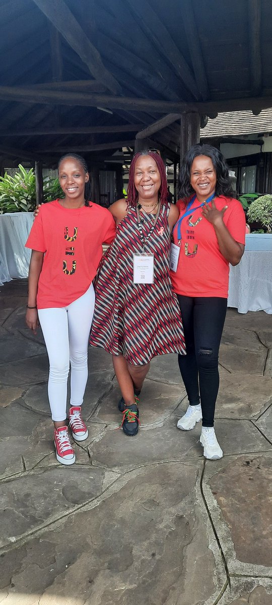 @KhadijahGriffi1 @angelina_namiba @DrYGilleece @savoy__truffle @BASHH_UK @Bex_Mbewe @longretk @memsachi @ChivaProjects @mercyshibemba @angelina_namiba at the inaugural #HIVWOMENAFRICA workshop in Nairobi, Feb '24. 1. With workshop co-chairs Simiso Sokhela and Fiona Cresswell. 2&4 4MNet Kenya members witg @BakitaKK & 3.Friday Saidi. #uequalsu @BR999 @PreventionAC