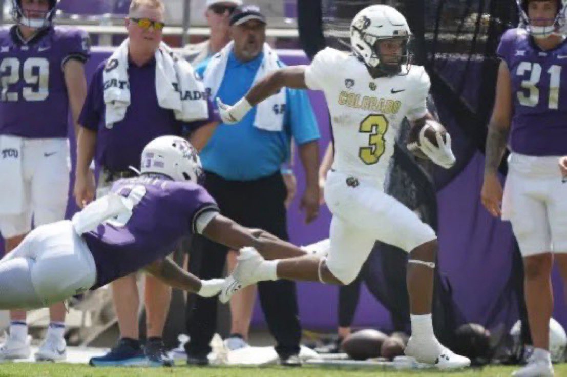 Former Colorado running back Dylan Edwards has committed to Kansas State. The Class of 2023 four-star recruit accounted for five touchdowns as a freshman at Colorado. 247sports.com/player/dylan-e…