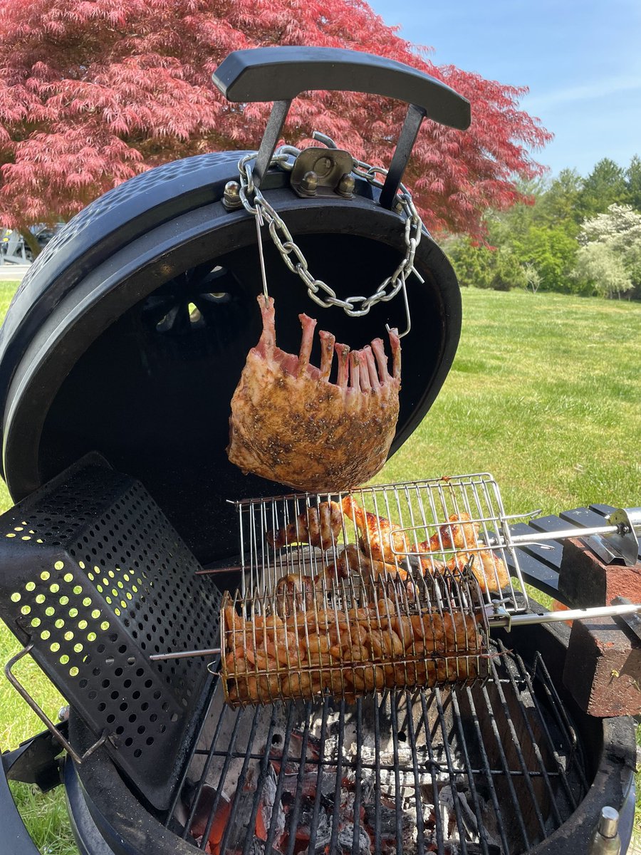 fuinhaz's tweet image. Do it for your momma!!!