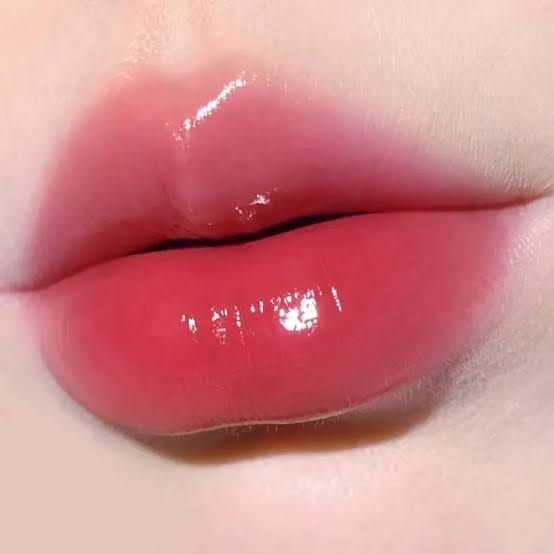 TIPS BIBIR PINK ALAMI♡♡
BYE BIBIR HITAM & KERING!

— a thread