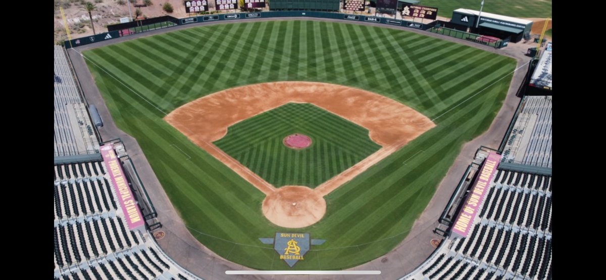 ASU_GCB's tweet image. It’s a beautiful day at Muni. Prefect weather for a ball game @ASU_Baseball #turfnerd #dirtcleaners