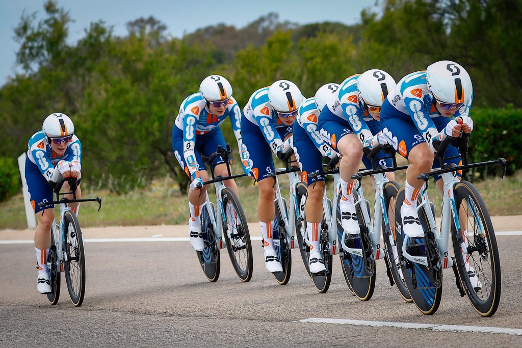 Kicked off @LaVueltaFem with a 9th spot! Looking forward to the first sprint finish. #KeepChallenging