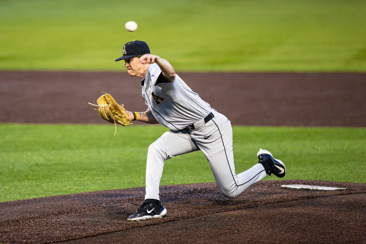 Jake Beaty takes over on the mound for the Mountaineers in the bottom of the third App State 7, Georgia State 3 #TIGMA