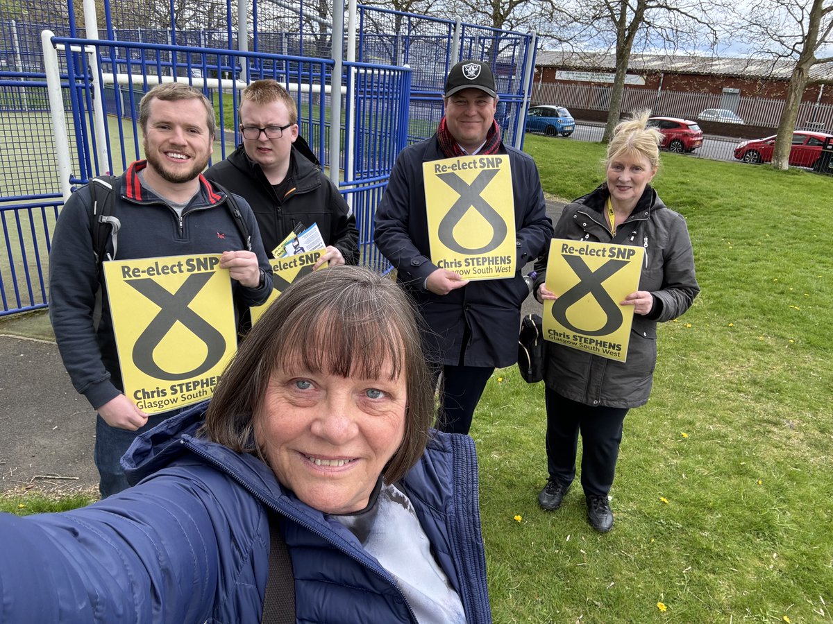 Great afternoon out in Govan with these fabulous activists, in support of our hard working MP @ChrisStephens candidate for @GSW_SNP #VoteSNP in #GE2024