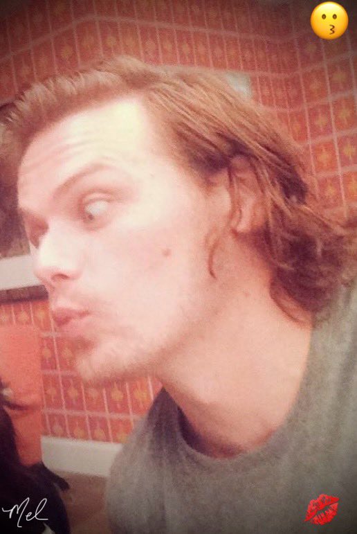 56chevylady409's tweet photo. April 28, 2024
#SamHeughan
#HotScot
#SillySam
#FunnyFace
#BirthdayMonth https://t.co/LtQB2a9w26