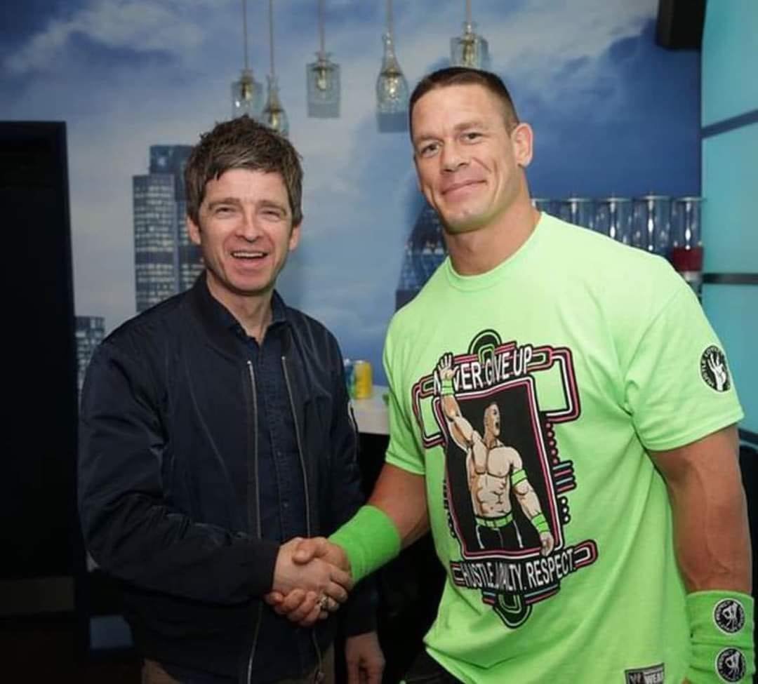 The original caption of this photo said it was a picture of Oasis’ Noel Gallagher and John Cena, but all I see is Noel Gallagher. Anyone else? 📷