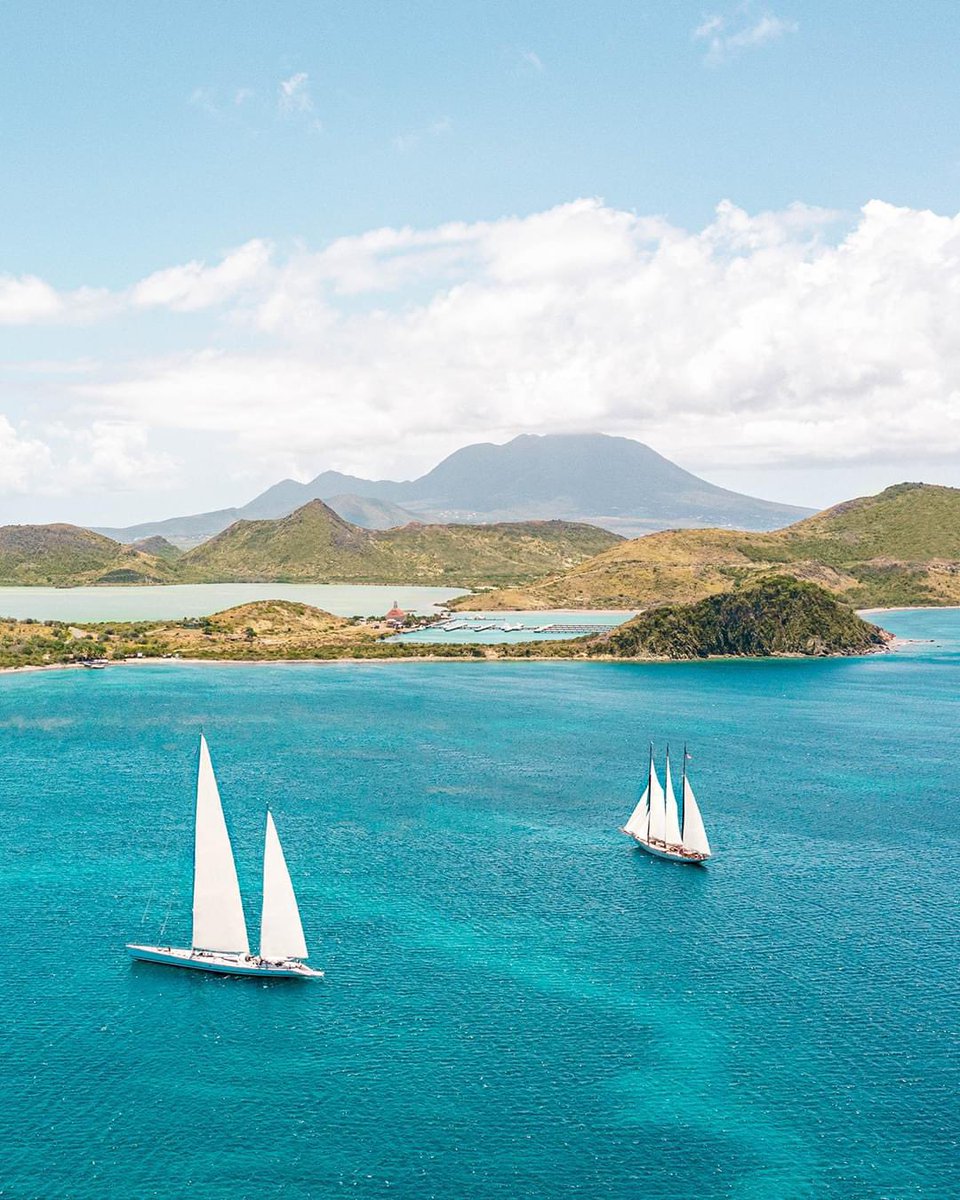 Discover the Caribbean paradise of St Kitts and Nevis through their Citizenship by Investment Programme. Unlock a world of opportunities and enjoy a plethora of benefits of dual citizenship. 

Know more - ciu.gov.kn

#StKittsAndNevis #CitizenshipByInvestment