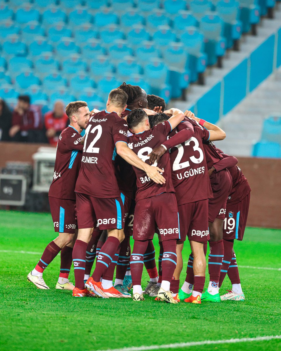 Biz kenetlendik mi önümüzde kimse duramaz! 

Tebrikler takım ❤️💙
Teşekkürler #Trabzonspor 👏👏

 #TSvGFK 4-2