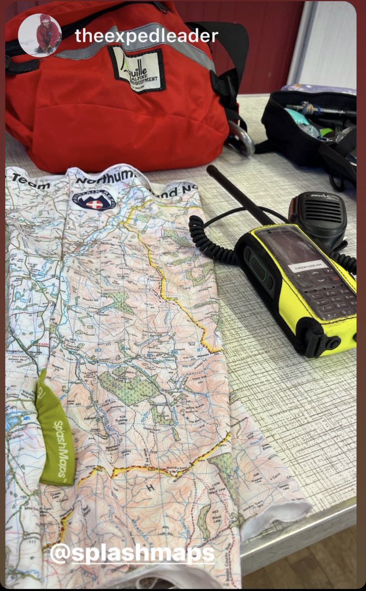 The ⁦@MountainResqUK⁩ always tell you to take physical #maps. ⁦@theexpedleader⁩ from ⁦@NNPMRT⁩ leads by example. He wears his #splashmaps! splash-maps.com #unlimitedadventure #personalised #unique #hiking ⁦@DCPoliceDept⁩ @