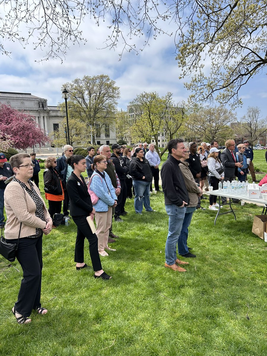 Each year on Workers Memorial Day we gather to mourn CT workers killed on the job - and resolve to make our workplaces safer. This year, we're focused on safety for nurses & on the workplace toll the opiate crisis takes particularly on high injury areas like the building trades.