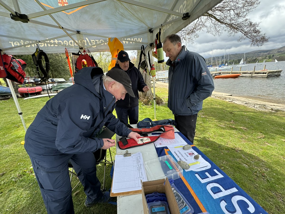 A chilly day @ Ullswater for more #WaterSafety engagement today We held a Lifejacket Clinic with our joint @lakedistrictnpa & @RNLI volunteers who & have had specific training on how to inspect lifejackets & offer relevant advice Thanks to @ClubUYC for hosting us!