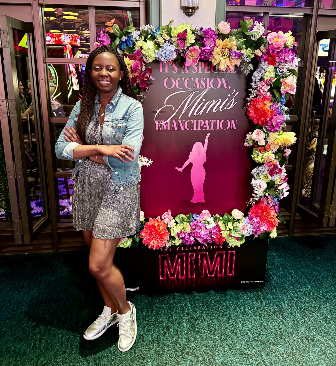 To wrap up a weekend with my favorite #popdivas, I saw the finale of the first leg of @MariahCarey’s Vegas Residency last night at @parkmgm #DolbyLive! It’s always a special occasion with Mimi!!! 🦋💕 . . . #mariah #mariahvegas #lambily #thecelebrationofmimi #mariahcarey