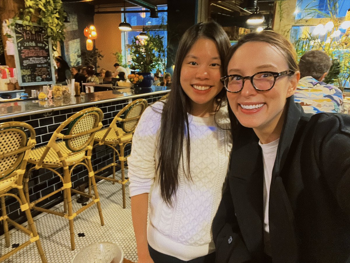 k_scheitler's tweet image. So happy to reunite in Rochester with @EvaWuMD - my brilliant friend, aquarium co-explorer, and future boss 😎✨🧠🐠